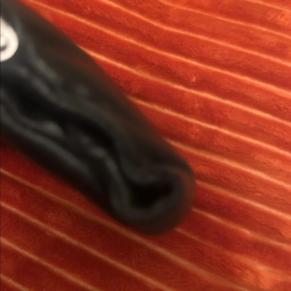 HOBO Lauren Double-Frame Clutch Wallet in Black Vintage Leather - Picture 12 of 13